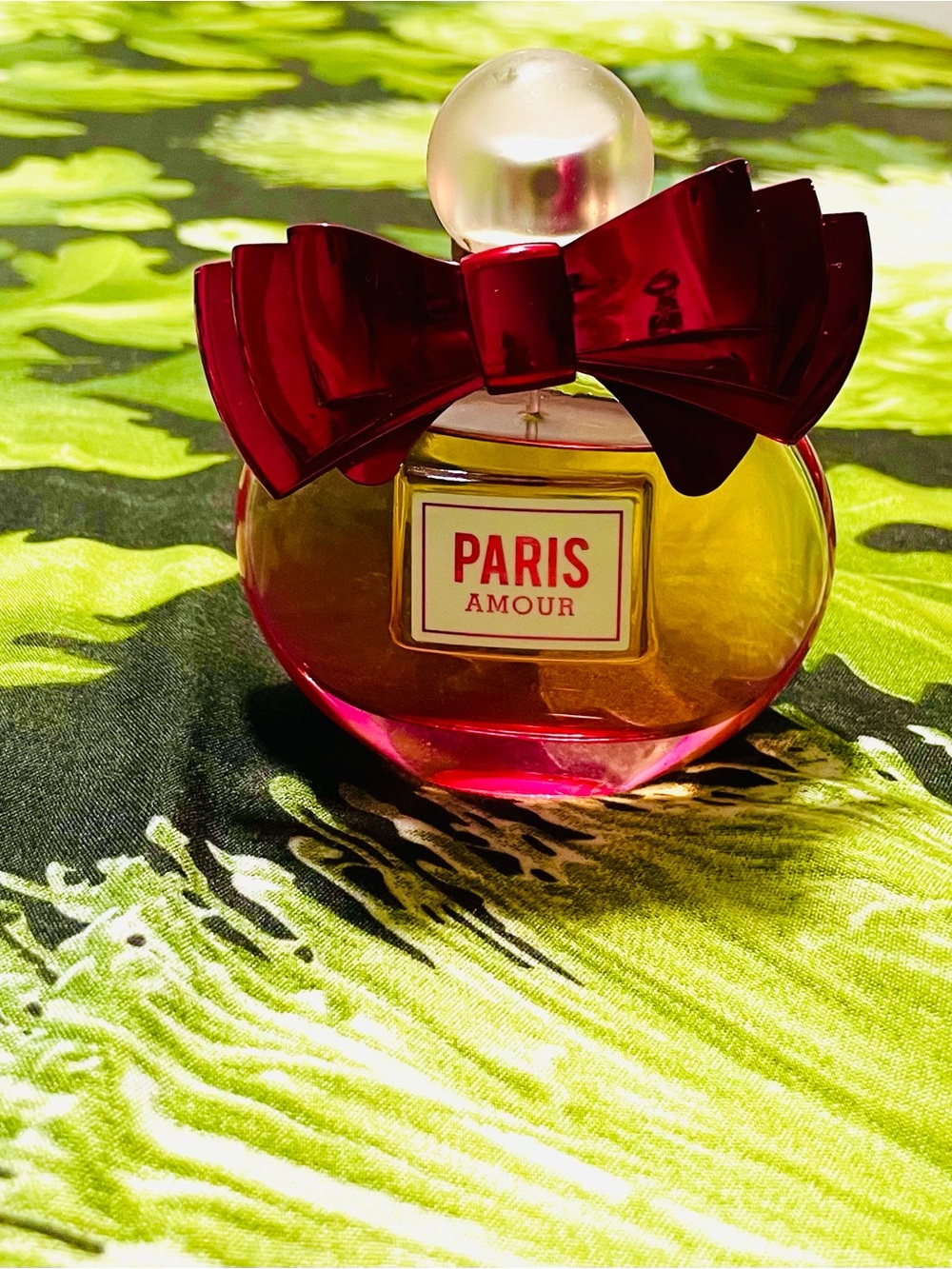 Bath and body works PARIS AMOUR perfume